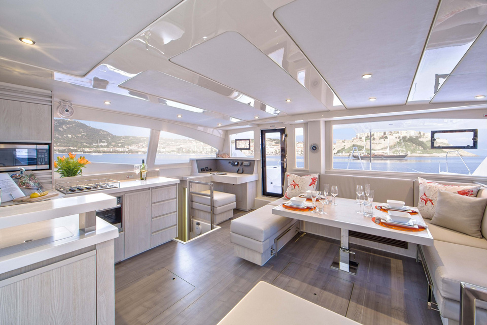 Charter a South African Built Cat in Seychelles: Leopard 48